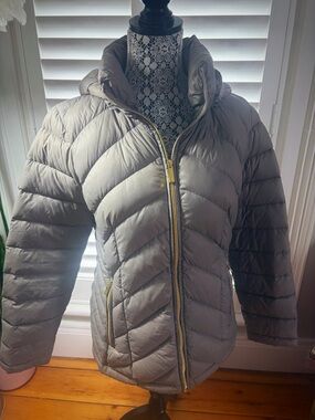 MICHAEL Michael Kors Light Gray Quilted Puffer Jacket with Gold Zippers